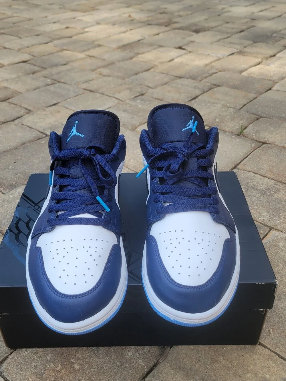 Jordan 1 Low 'Midnight Navy/University Blue'